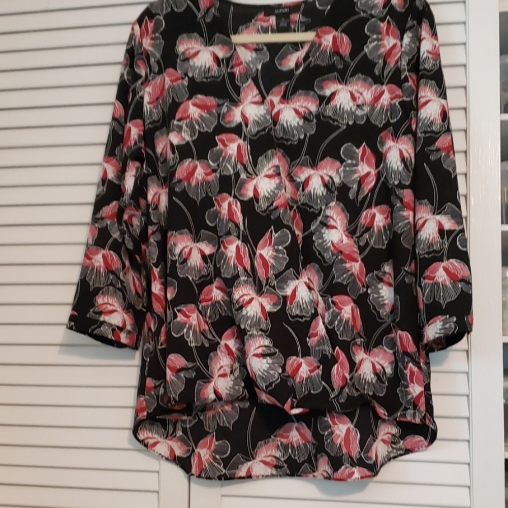 Alfani size 12 crossover blouse